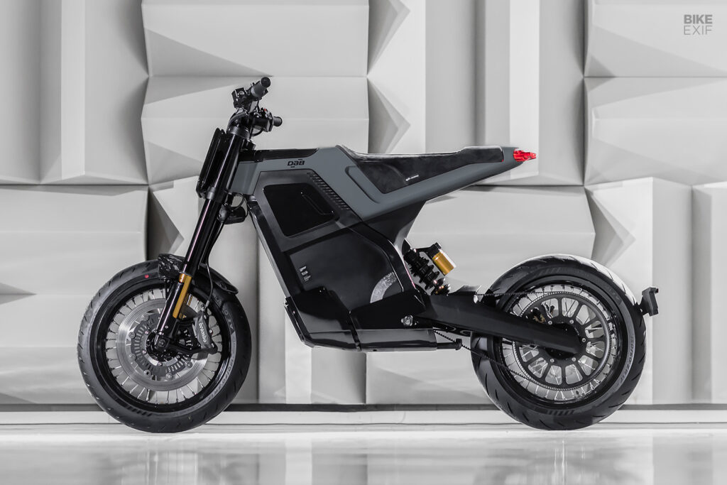 Modifikasi Motor Listrik Kini Tak Perlu Ekstrem, Gaya Minimalis Futuristik Lebih Digemari