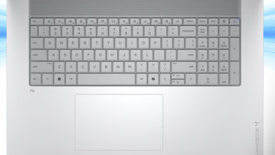Layar 17 Inci, Bodinya Cuma 15 Mm, HP OmniBook X 17 Serang Laptop Besar Dengan Arc B390