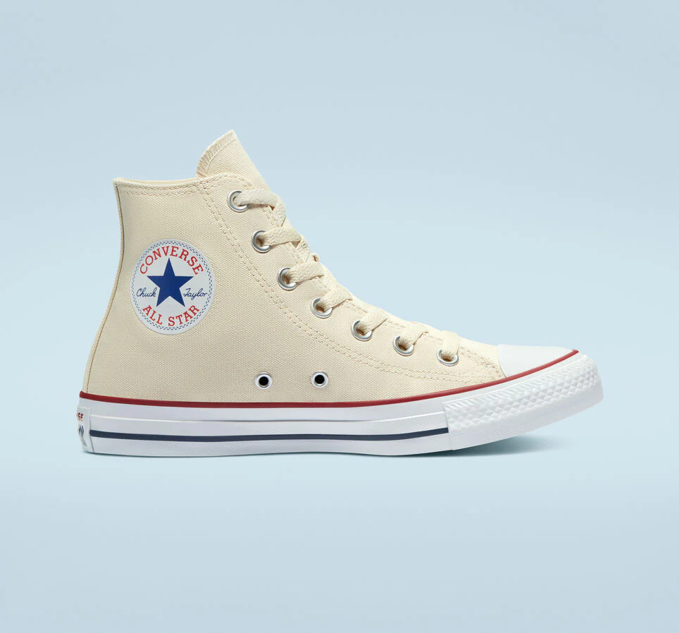 Converse Chuck Taylor Tak Pernah Kalah, Rahasia Sepatu Klasik Yang Melawan Tren Modern