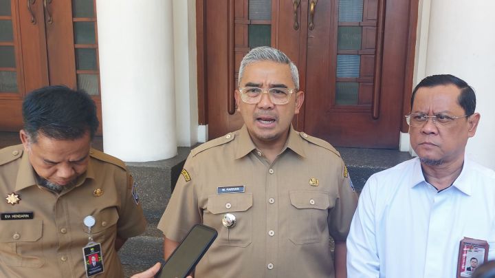 Farhan Pasang Rem Politik Bandung, Pelayanan Publik dan Pembangunan Tak Boleh Terganggu