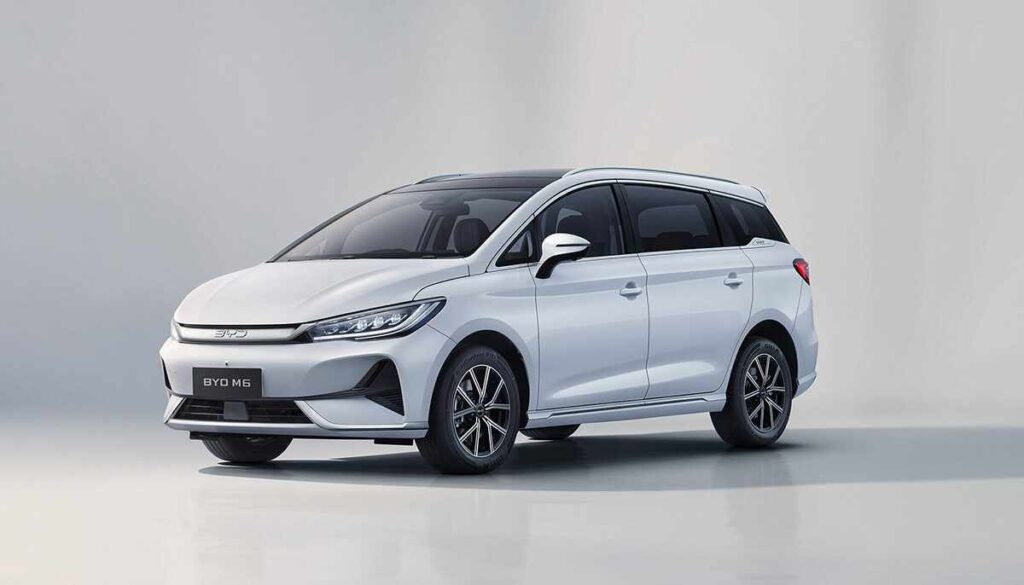 BYD M6 Melaju Sendirian, MPV Listrik 2026 Mulai Menekan Wuling dan Xpeng