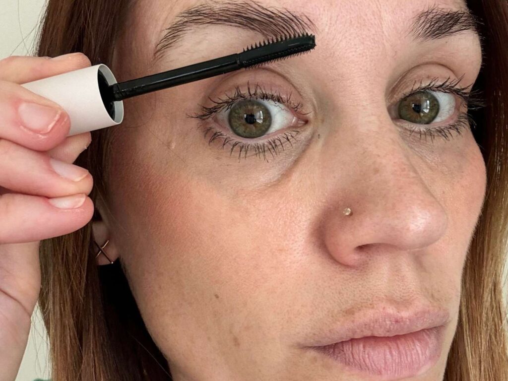 5 Maskara Alis Praktis yang Bikin Alis Rapi, Natural, dan Langsung Stand Out