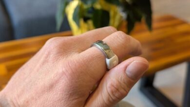 Cincin Pintar Titanium Ini Punya Layar dan Haptic, Baterai Tahan Hingga 30 Hari