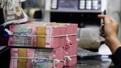 Istana Bahas Darurat Rupiah Tembus Rp18.020, DPR Dan BI Turun Tangan