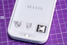 Casing iPhone 17 Pro Max Ini Punya Layar Sendiri, Notifikasi Sampai Game Retro Muncul Di Belakang