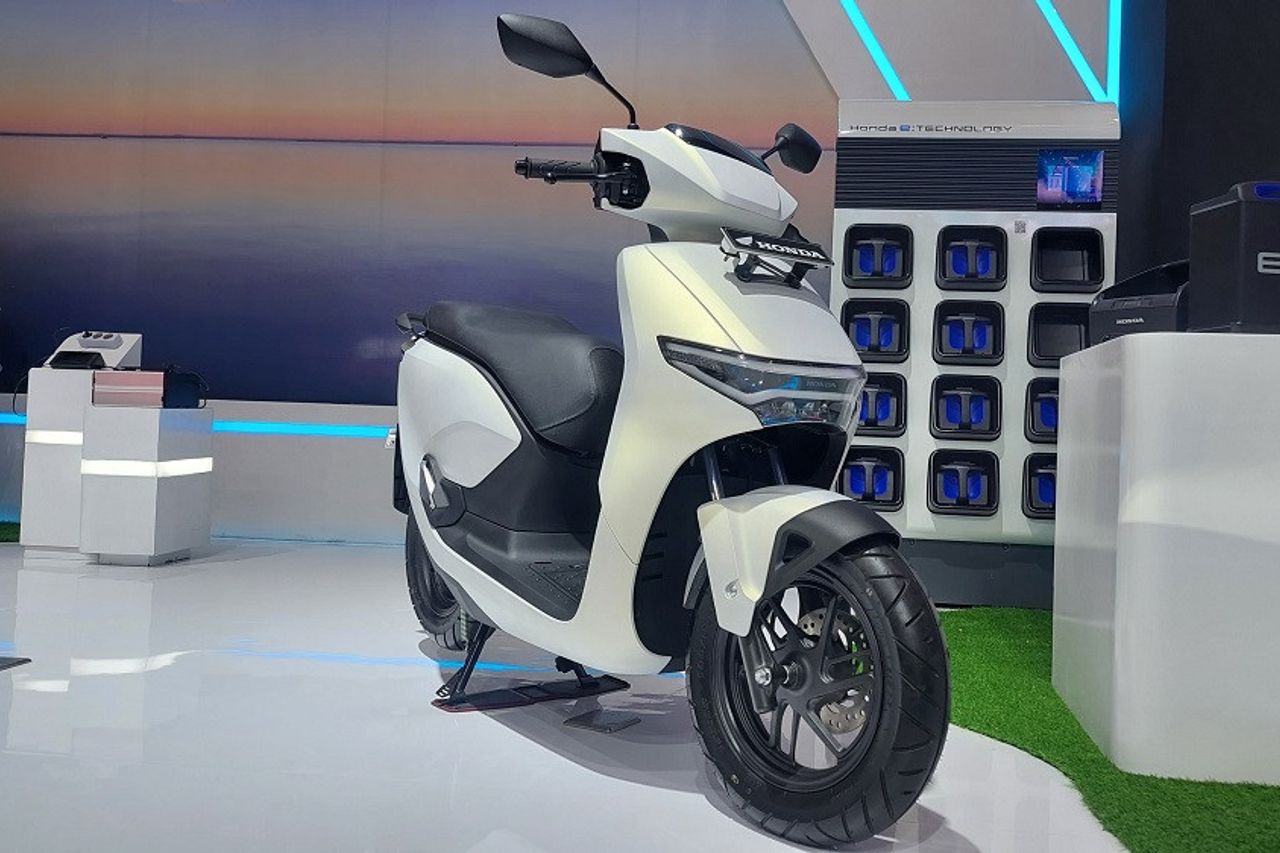 Cicilan Mulai Rp1 Jutaan, Honda CUV e: Stellar Tawarkan Motor Listrik Modern Dengan Dua Baterai