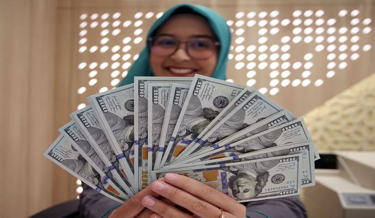 Dolar AS Kian Menguat, Rupiah Tertekan dan Emas Ikut Rentan Melemah