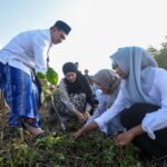 Wagub Jateng Ajak Santri Turun Ke Pesisir, Lawan Abrasi Sekaligus Tanam Kesadaran Ekologis