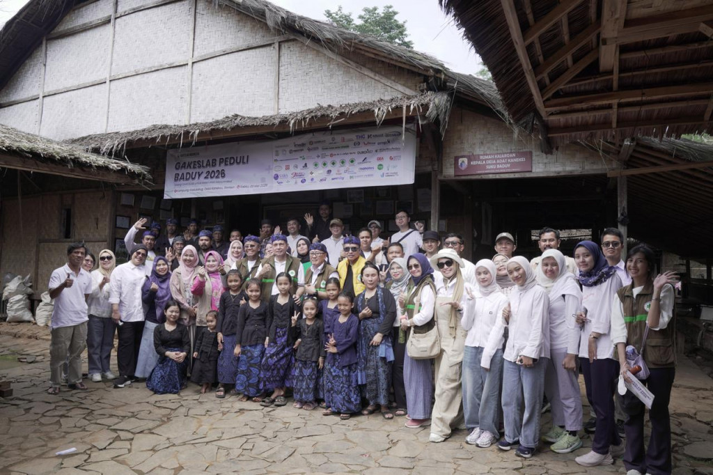 Gakeslab Indonesia Bawa 600 Paket Sembako Dan Layanan Kesehatan Gratis Ke Baduy