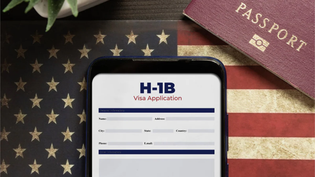 Google Dan Amazon Pangkas Sponsor H-1B, Peluang Kerja Pekerja India Makin Sempit