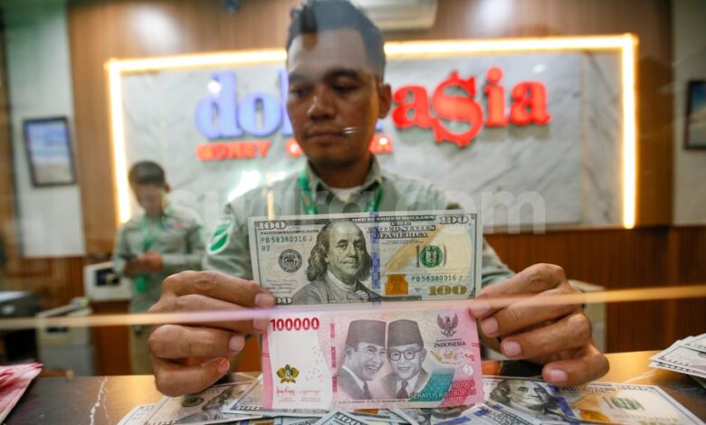 Rupiah Masih Tertekan, Dua Jurus BI-Kemenkeu Dinilai Belum Cukup Menahan Gejolak