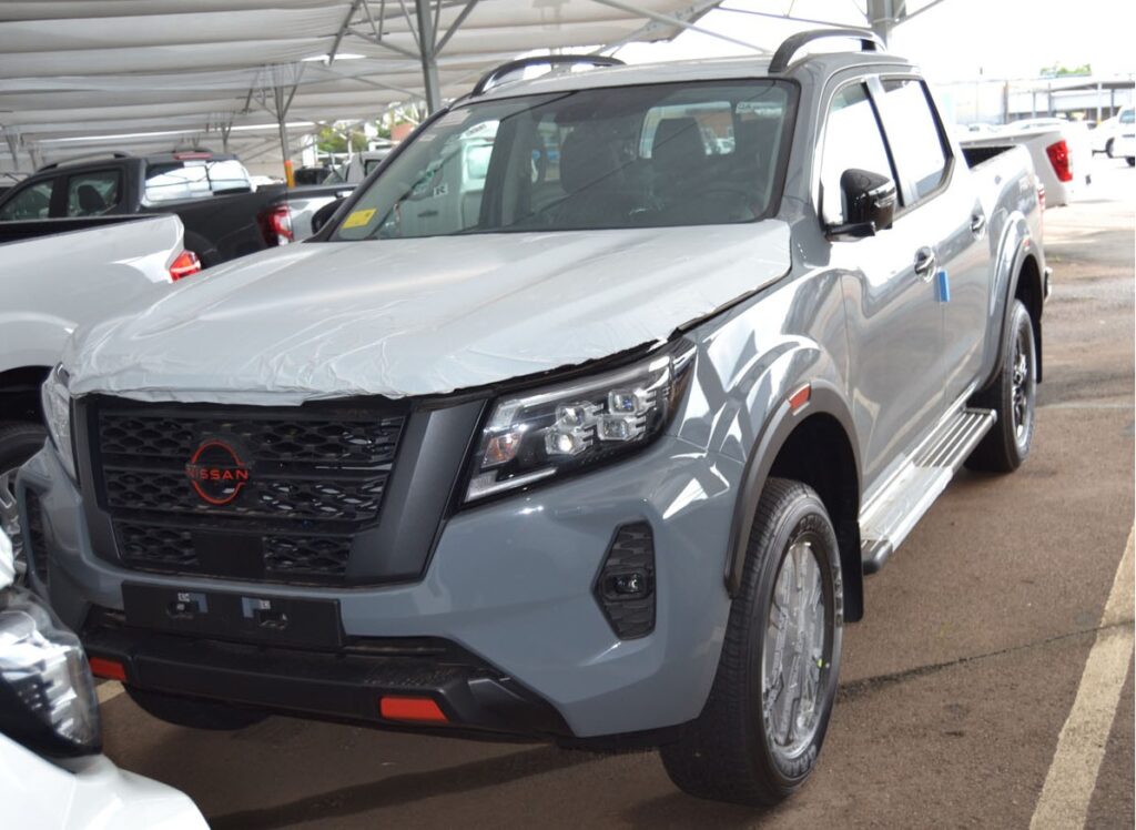 Nissan Navara Tampil Lebih Premium, Double Cabin Ini Nyamannya Mulai Serasa SUV