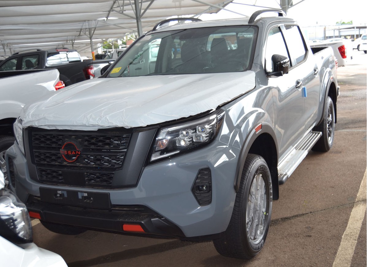 Nissan Navara Tampil Lebih Premium, Double Cabin Ini Nyamannya Mulai Serasa SUV