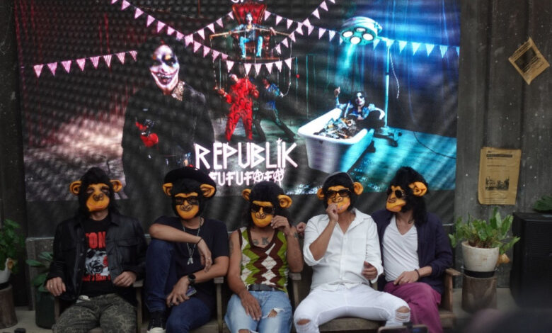 Slank Bawa Kritik Sosial Ke Panggung, Rilis Republik Fufufafa Dengan Aksi Teatrikal