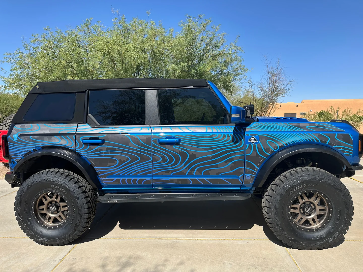 Armor-Coated Ford Bronco Ini Terlihat Brutal, Ternyata Modifikasinya Jauh Lebih Serius