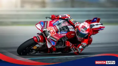Marquez Tak Terbendung di Hungaria, Kalahkan Acosta dan Raih Kemenangan ke-100