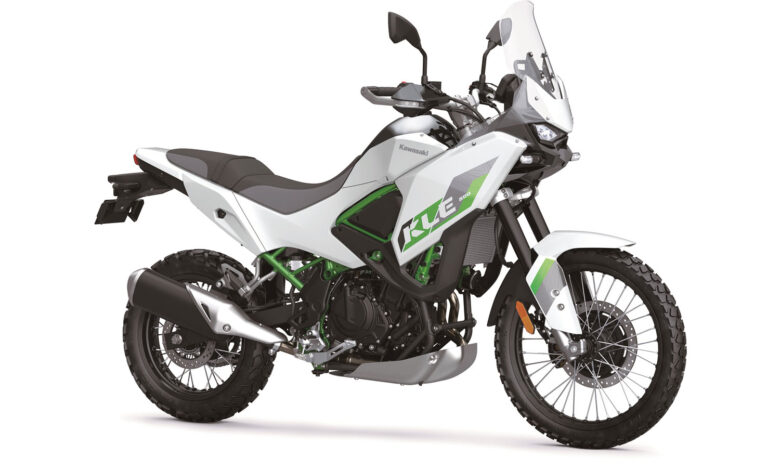 Kawasaki KLE 500 2026 Bangkit Lagi, Aura Dakar Yang Bikin Motor Adventure Aspal Terlihat Aman-Jalan