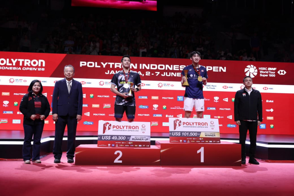 Terbebani Ekspektasi Di Istora, Jonatan Christie Tumbang Dari Victor Lai Di Final