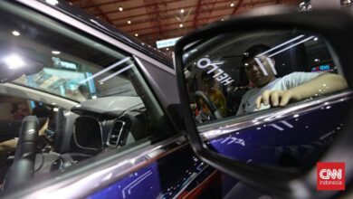 Harga Mobil Masih Ditahan Saat Rupiah Anjlok, Tapi Produsen Tak Mau Bertahan Lama