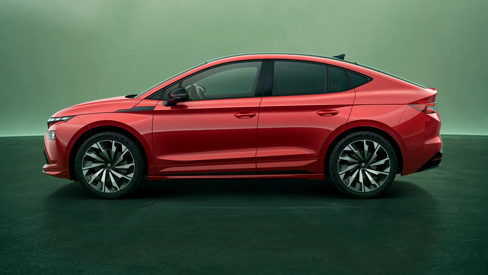 Skoda Enyaq 2026 Sudah Bagus, Tapi Versi Paling Menarik Justru Baru Datang Nanti