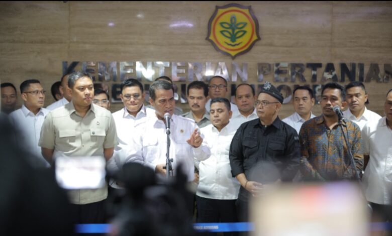 Amran Gerak Cepat Pulihkan Harga TBS, Petani Sawit Mulai Bernapas Lega