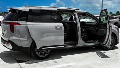 Kia Carnival 2026 Terasa Seperti Kelas Satu, Dua Sunroof Besar dan Mesin yang Mengejutkan Halus