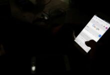 Gen Z Mulai Bosan Dengan Smartphone, Ponsel Jadul Kembali Dicari Karena Lebih Sederhana