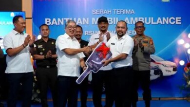 Toyota Serahkan 3 Kijang Innova Ambulans ke Aceh Tamiang, Dorong Layanan Pascabencana