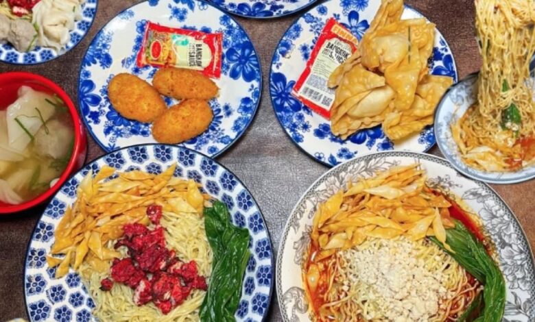 5 Mie Ayam Paling Diburu Di Solo, Murah Mulai Rp 8.000 Tapi Rasanya Bikin Balik Lagi