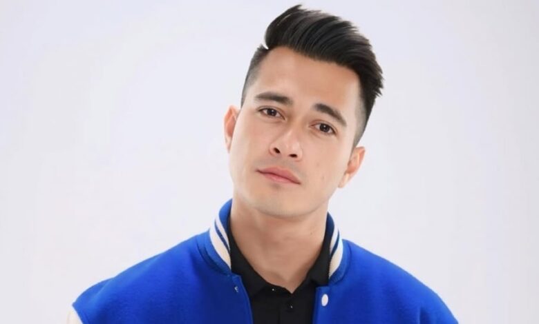 Eza Gionino Tonjok Roby Tremonti di Depan Wartawan, Duel Tinju Mereka Makin Panas