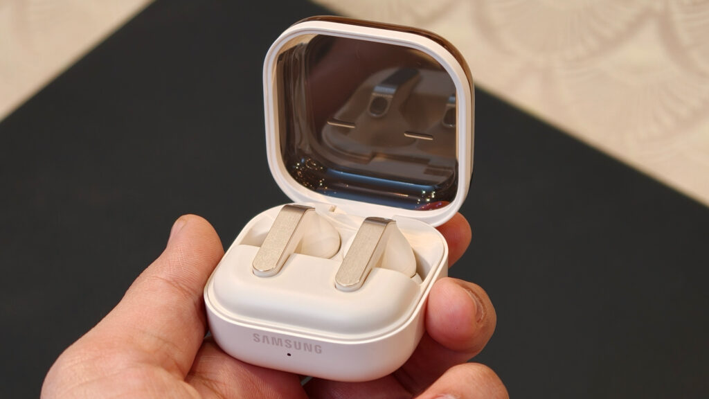 Galaxy Buds 4 Series Bawa Fitur Meditasi, TWS Premium Samsung Mulai Rp2,9 Juta