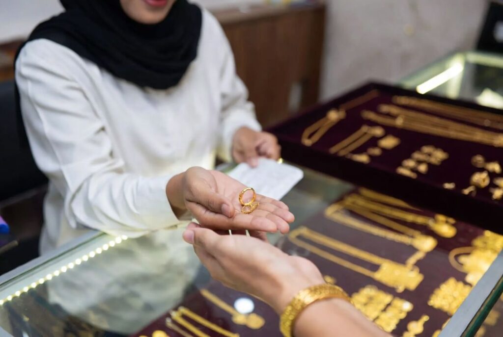 Harga Emas Tinggi Tak Surutkan Warga Batam, Investasi Jangka Panjang Tetap Diburu