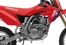 Honda CRF 150L 2026 Naik Tipis, Motor Trail Andalan Ini Masih Sulit Disamai