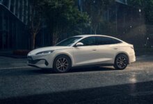 BYD Seal 2026 Bisa Jadi Genset Senyap, Fitur V2L 3,3 kW yang Mengubah Fungsi Mobil