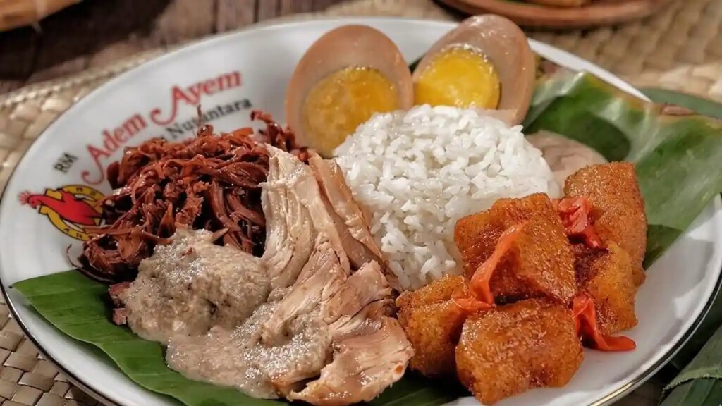 3 Tempat Makan Siang di Laweyan yang Menjaga Cita Rasa Solo Tetap Hidup