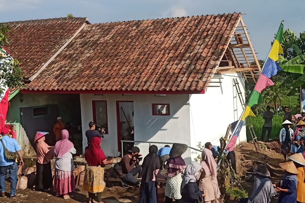 Bansos Bedah Rumah Imipas di Sukabumi Dipuji DPR, Warga Binaan Ikut Bangun Hunian Rakyat