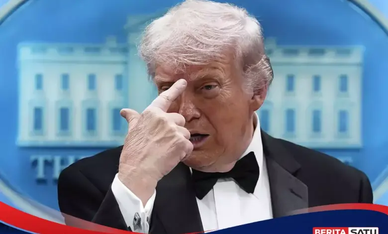 Trump Balas Iran Usai Helikopter AS Jatuh, Selat Hormuz Kian Rawan