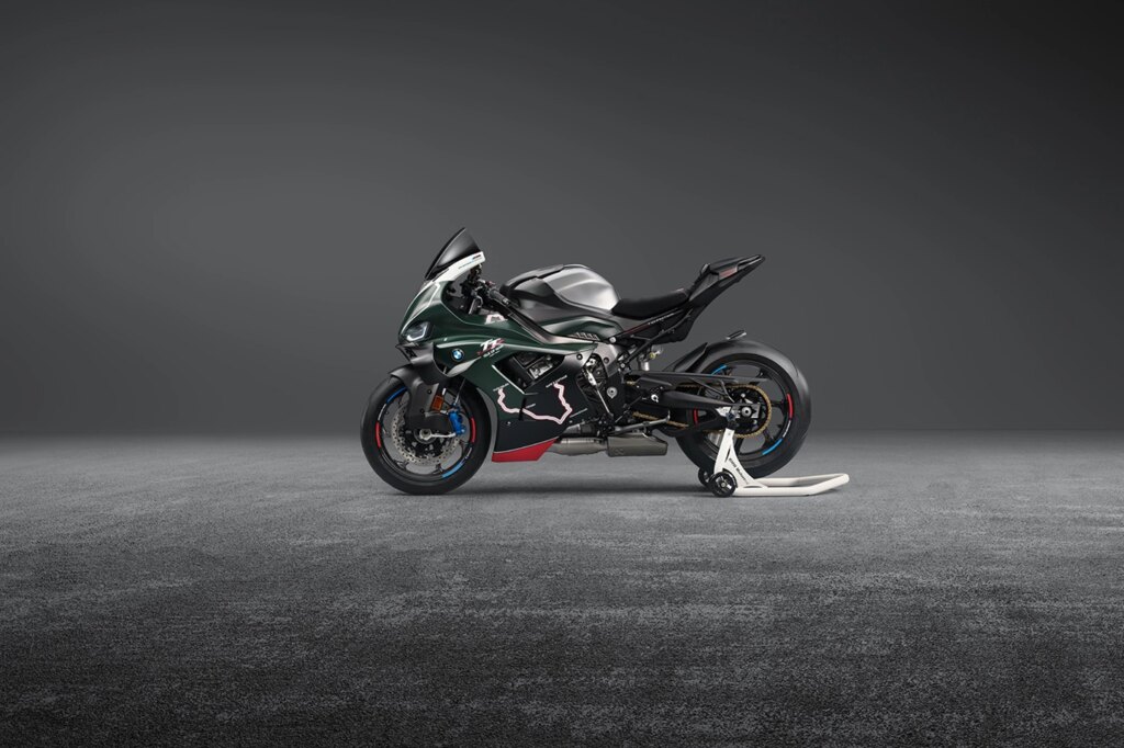 BMW M 1000 RR Isle of Man TT Cuma 115 Unit, Harganya Tembus Rp 1 Miliar