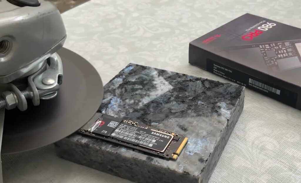 Samsung Ditantang ke Pengadilan, Sengketa Garansi SSD Ini Buka Masalah Besar