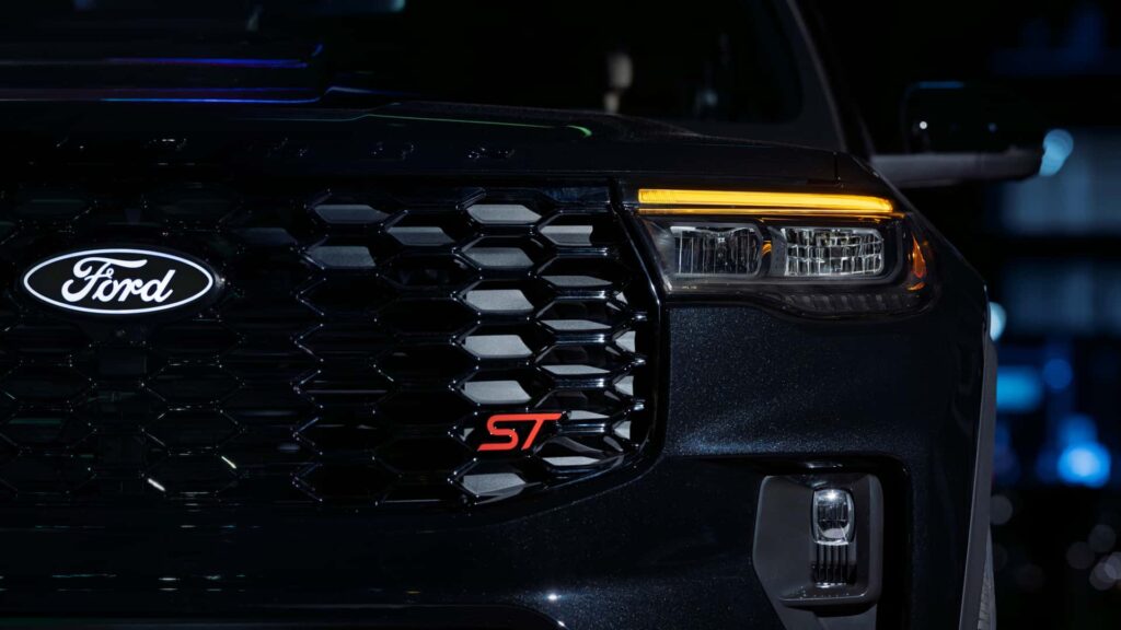 Ford Explorer ST Sinister 2027 Bikin Tampang Lebih Gelap, Tenaga Tetap 400 Hp