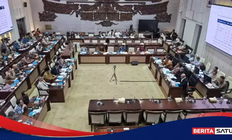 Purbaya dan DPR Kunci Arah Fiskal RAPBN 2027, Pertumbuhan Dipatok Naik Bertahap