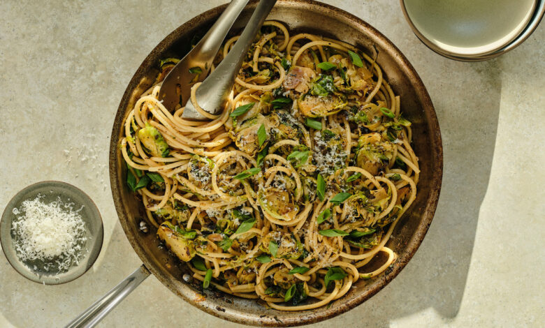 Buttered Noodles 10 Menit Ini Bikin Makan Malam Sederhana Terasa Lebih Mahal