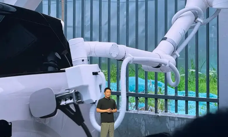 Xiaomi Tunjukkan Lengan Robot Pengisi Daya EV, Mobil Listrik Bisa Cas Tanpa Sentuh