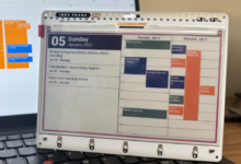 QuietDash, Dashboard Raspberry Pi dengan Layar eInk yang Sengaja Tidak Mengganggu