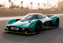 Valkyrie 1.160 Hp Dipakai Belanja Alpukat, Aksi Pemiliknya di London Bikin Kontras