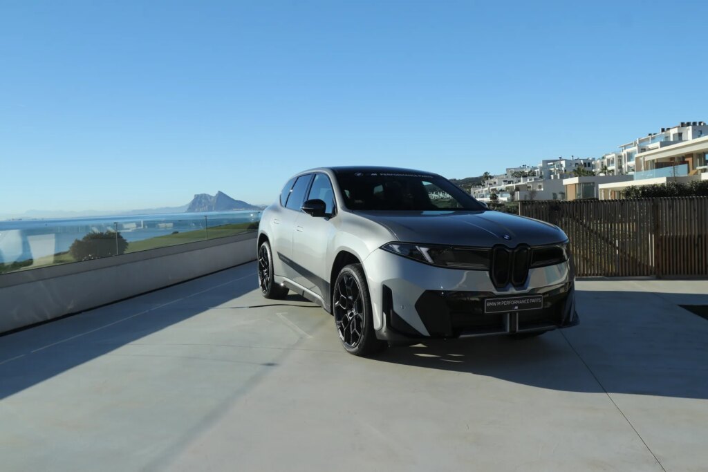 GIIAS 2026 Dipanaskan Mobil Listrik China, BMW Balas dengan Jarak Tempuh 805 Km