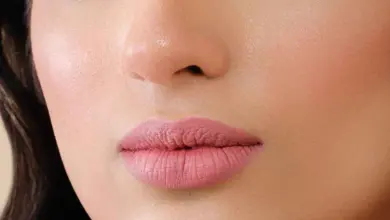 5 Lipstick Hyaluronic Acid untuk Bibir Kering, Pilihan Lembap dari Rp63 Ribu