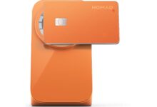 Nomad Bawa AirTag Seukuran Kartu Kredit, Edisi Stellar Orange Bikin Dompet Lebih Rapi