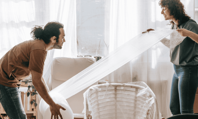 Split-Shift Parenting, Cara Bagi Tugas Rumah yang Lebih Adil untuk Pasangan Sibuk