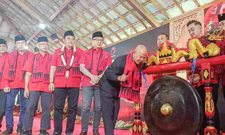 PDIP Jatim Dorong Indah-Amperawati dan Yudha Adji Kusuma Tetap Pimpin Lumajang